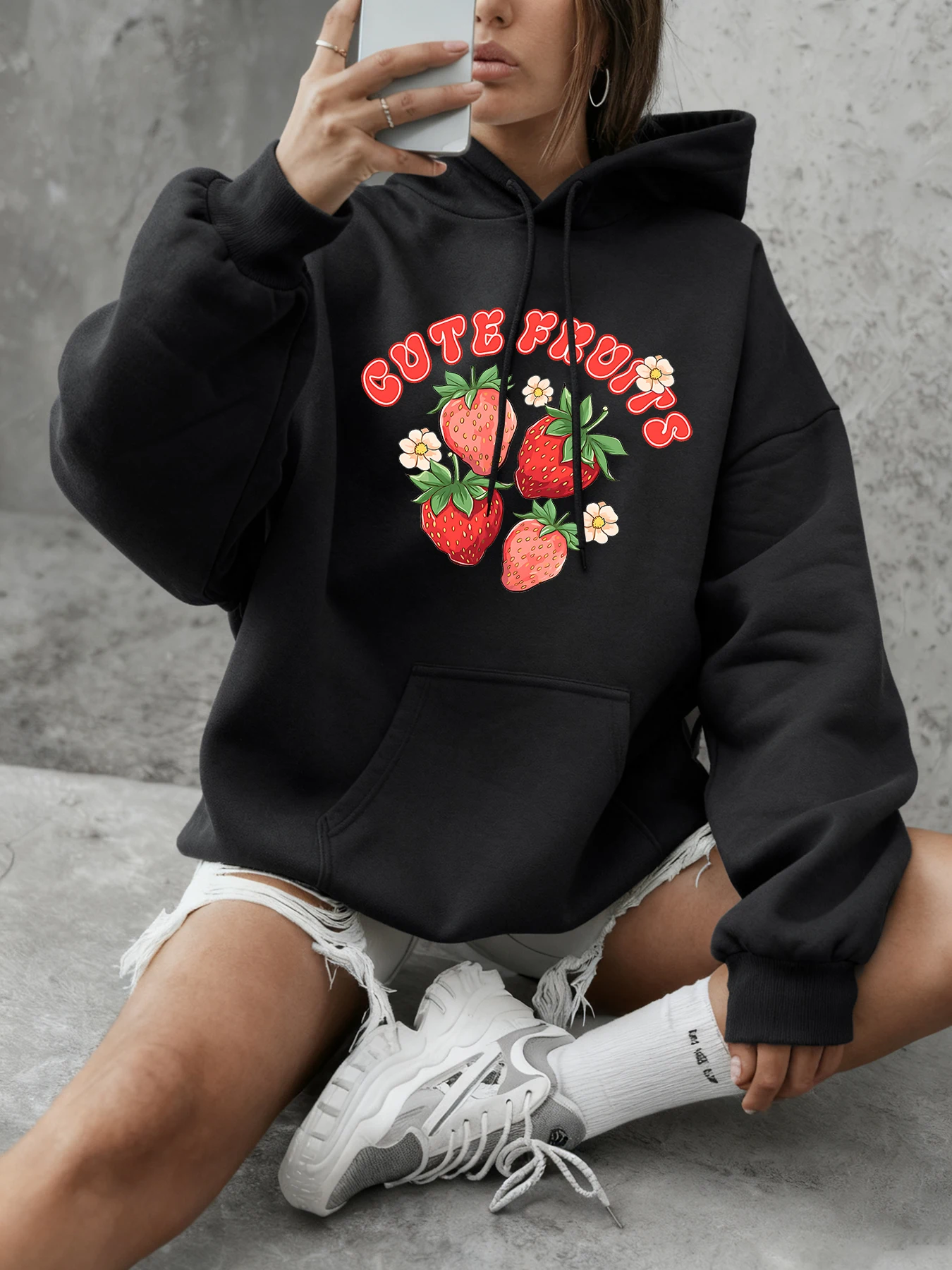 الفراولة الطازجة الفواكه الطباعة امرأة جيب هوديي غير رسمي مريح لينة بلوزات الشارع Crewneck الملابس Y2K الركض القمم