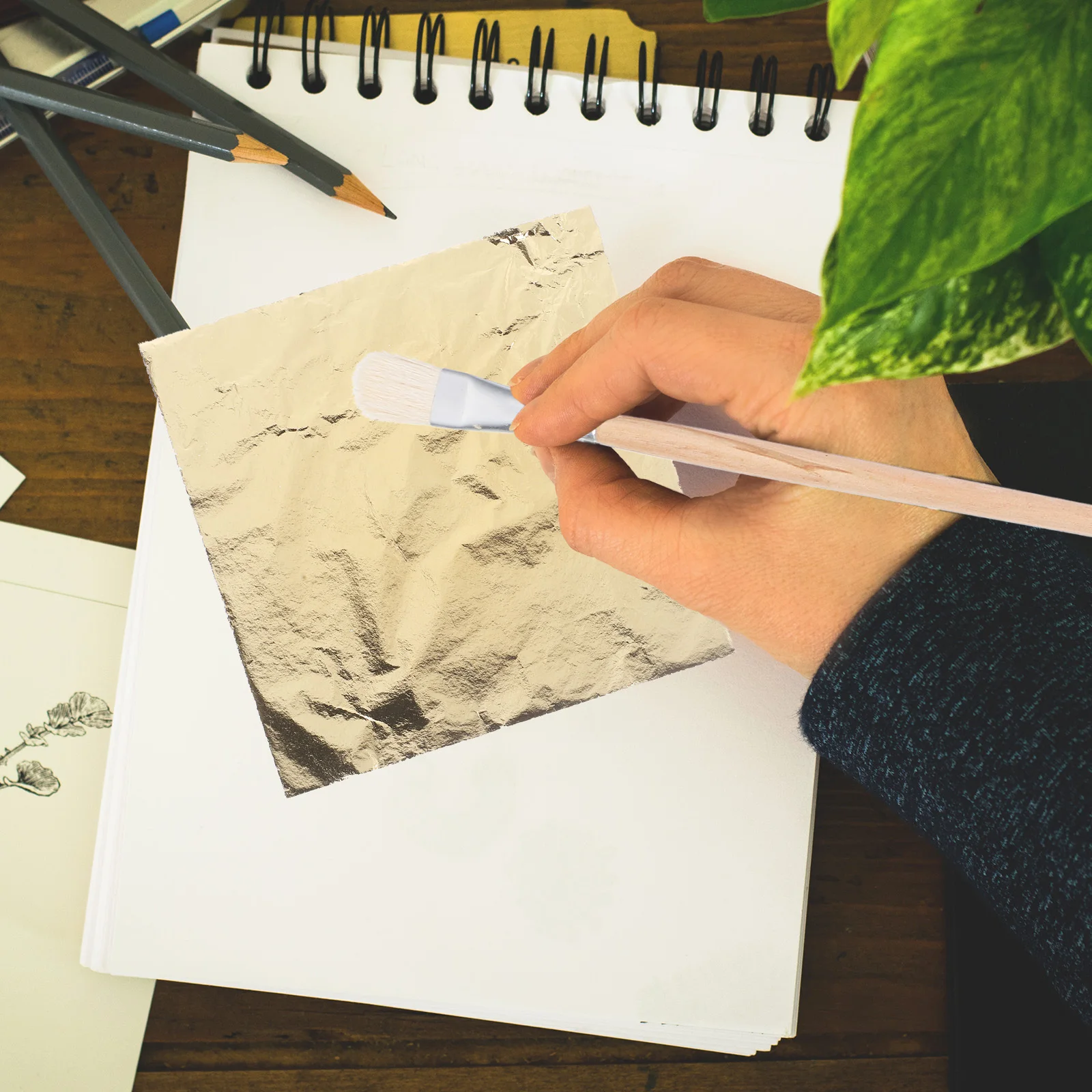 

1Set Gilding Craft Gold Foil Flakes for DIY Projects Shiny Gold Leaf Sheets Handcrafts Party Decorations DIY Flake Decor