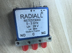 RADIALL-RF同軸pptスイッチ、rf smaスイッチ、r570313000、3ghz、28v