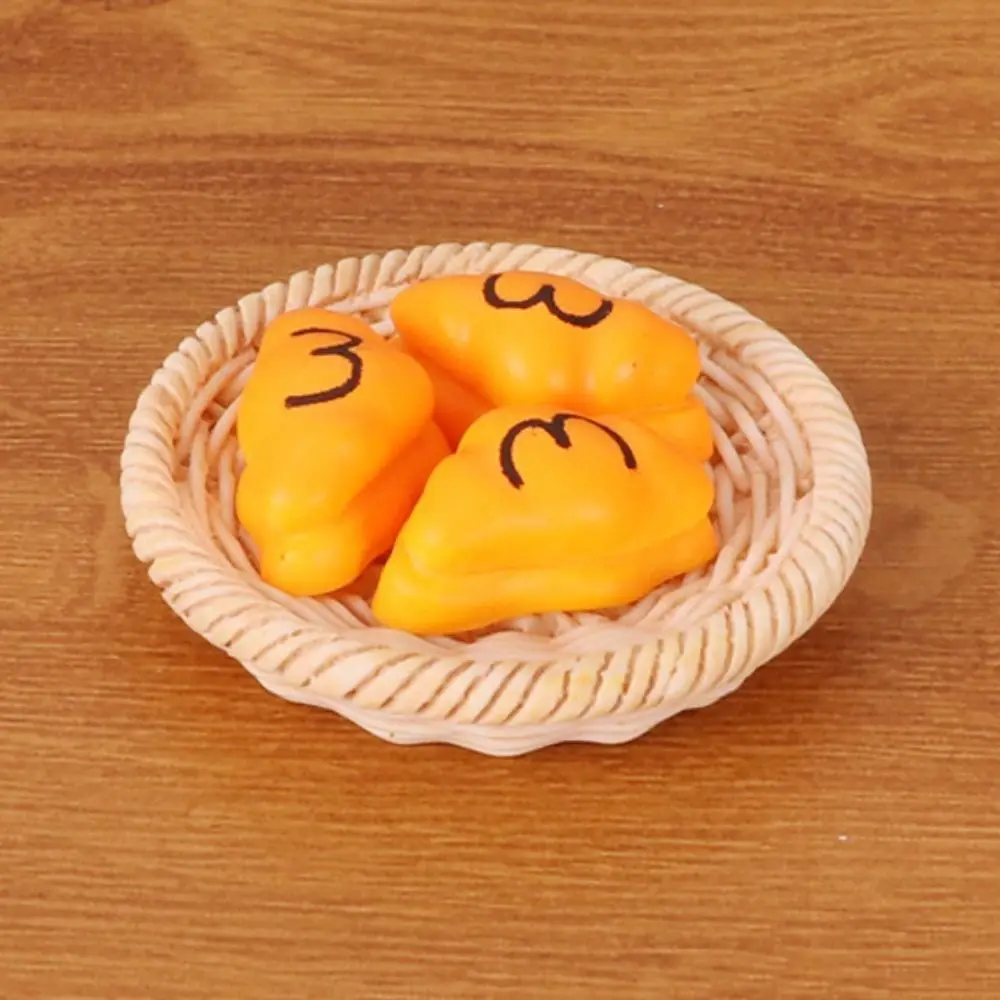 Torta Casa delle bambole Simulazione Cibo Simulare Moda Cucina in miniatura Decorazione alimentare Formaggio Set di dessert di frutta in resina carina