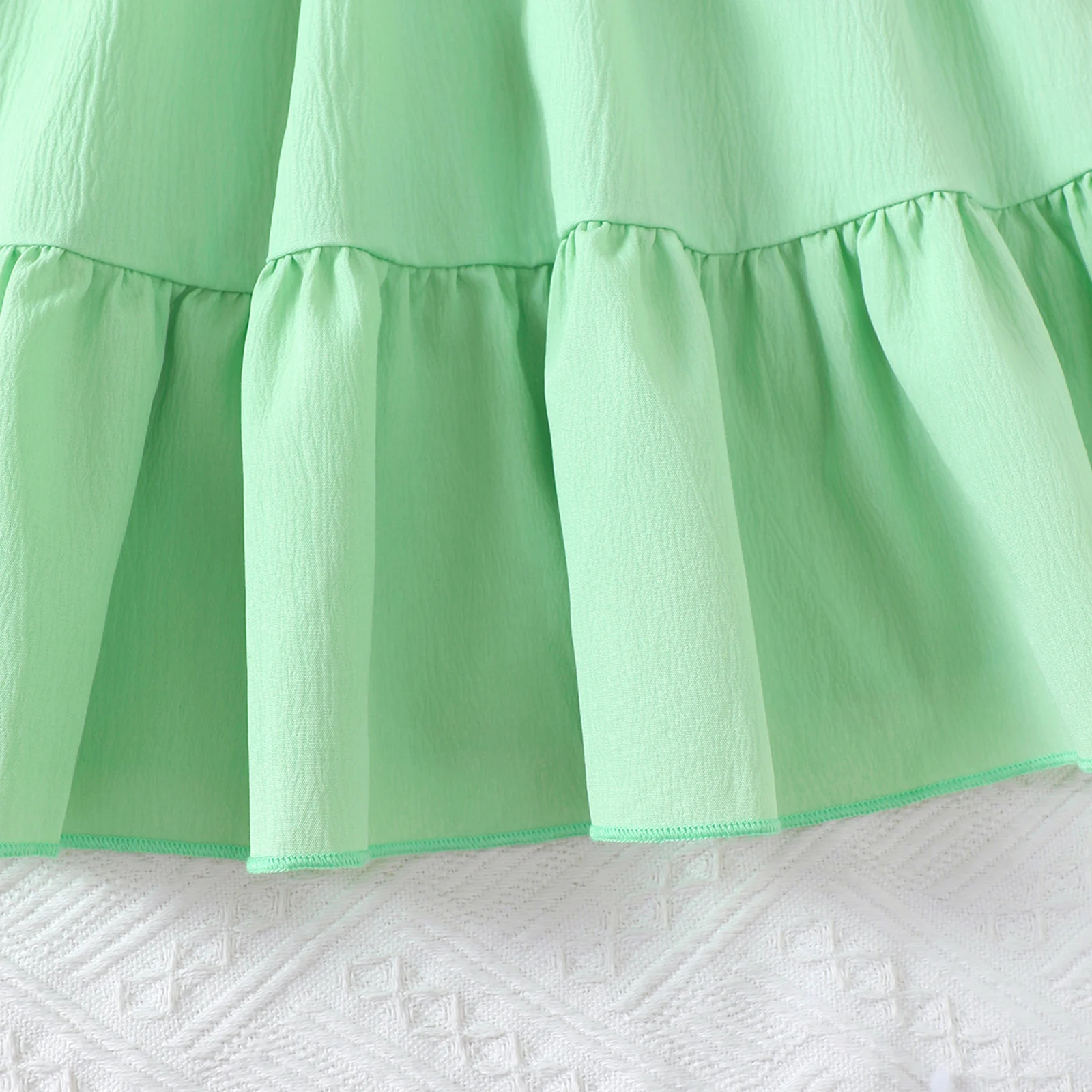 Sommerkleid für Mädchen im Alter von 1-6 Jahren, gestrickter Rock mit kleinen Blumen und Falten, Mini-Tasche, zweiteiliges Set, süßes Kleid im Mädchenstil – Detail 6