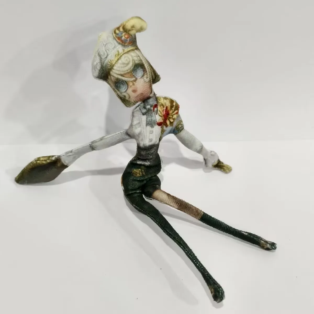 Muñeco de peluche seco con ratón abstracto de personaje súper completo "Identity V" con marco de alambre de hierro para manos y pies, figura libre moldeada