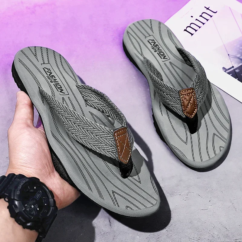 Living Room Slippers for Summer Men Men\'s Flip Flops Men Original Brands Shoes Men\'s Comfortable Slipper Man Luxury 2024 House