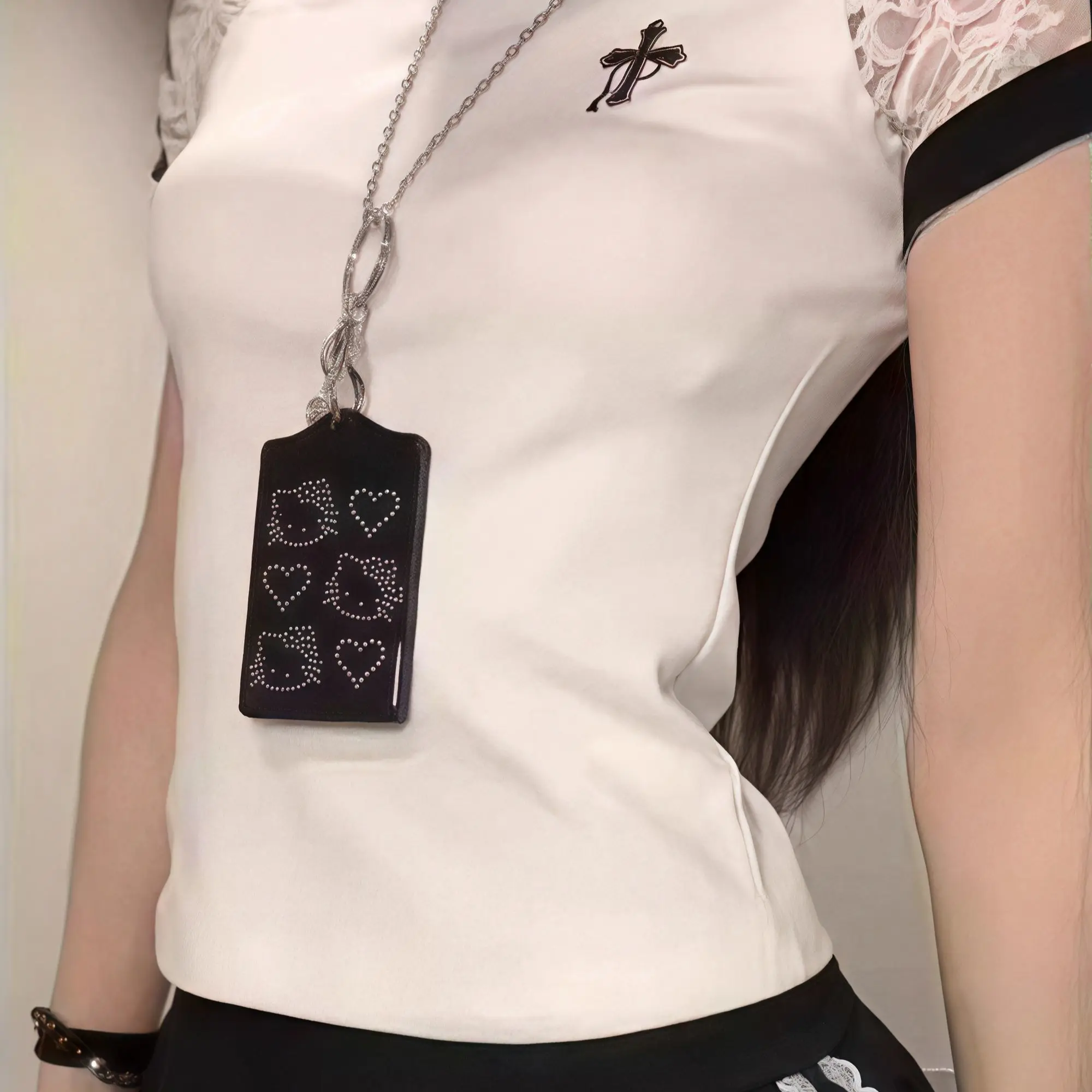 T-shirt estiva a maniche corte con giunture in pizzo piccante per ragazza, design da donna, vestibilità slim, base corta