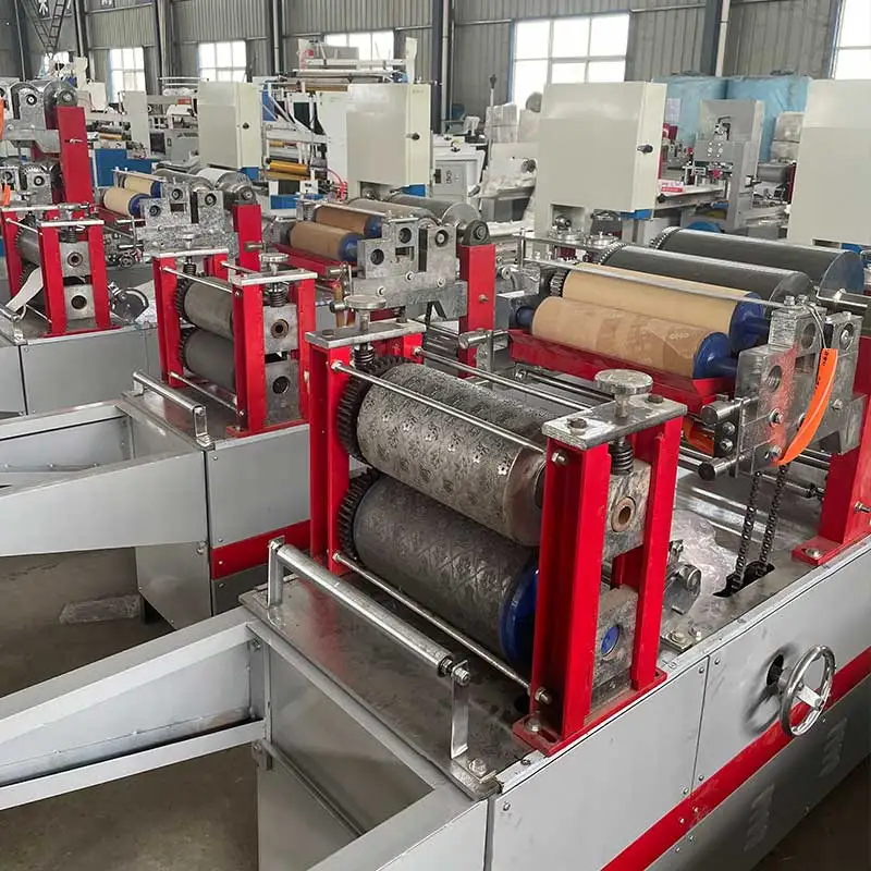 Macchina per la produzione di carta per tovaglioli in tessuto per la produzione aziendale a doppio strato per piccole imprese