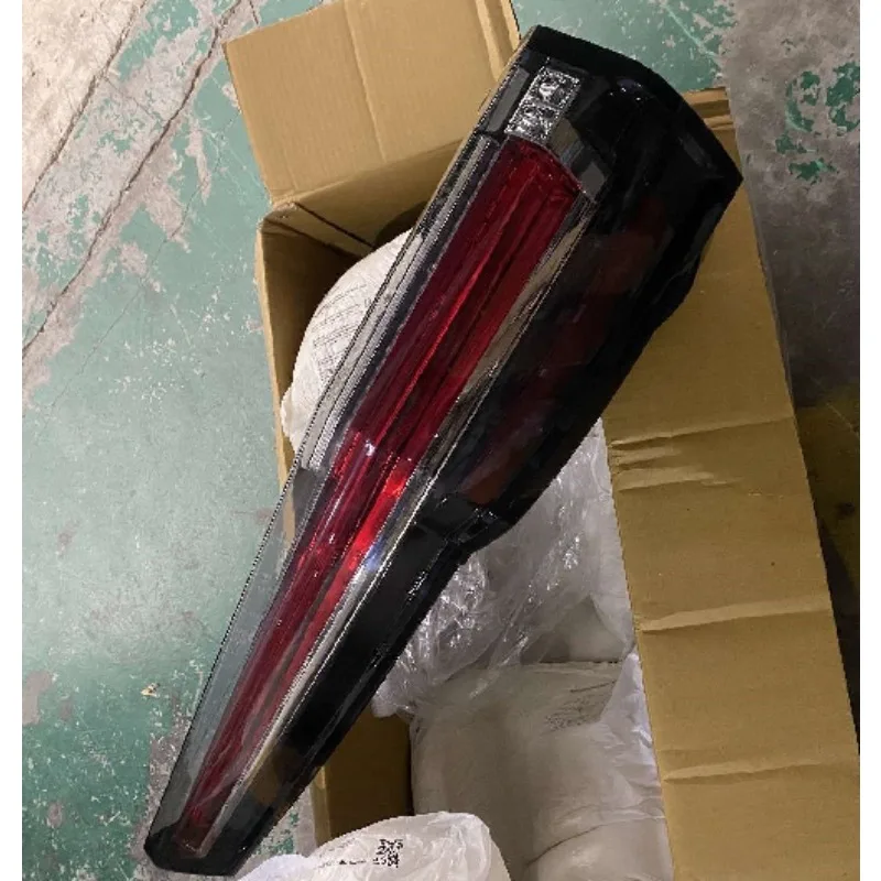 REFERNEEC LED Tail Light Lamp Assembly Compatible for Cadillac Escalade 2016-2020 Left Or Right Driver Side 84211920 84211921