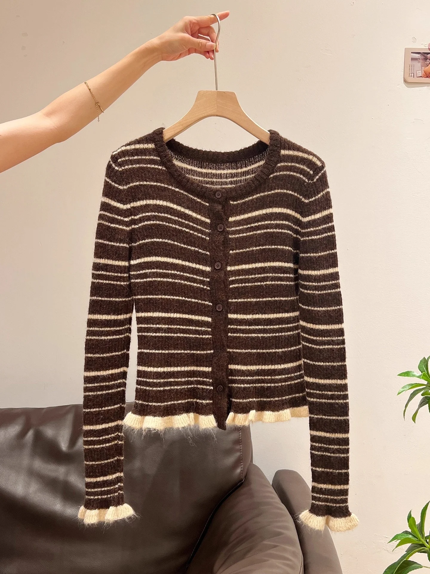 

Slimming Vintage Women's Knitted Open Cardigan Casual Stripe Design Autumn Faion Casual Top with Lace Hem Versatile Sle