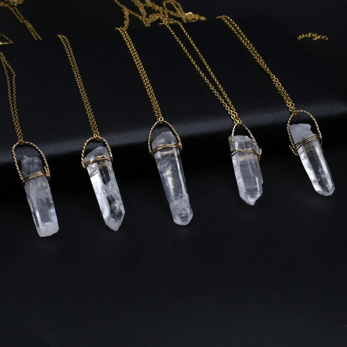 Natural Clear Quartzs Pendant Necklace Irregural Natural Stone Pendant Necklace for Women Making Jewerly DIY Gift 13×40-15×45mm