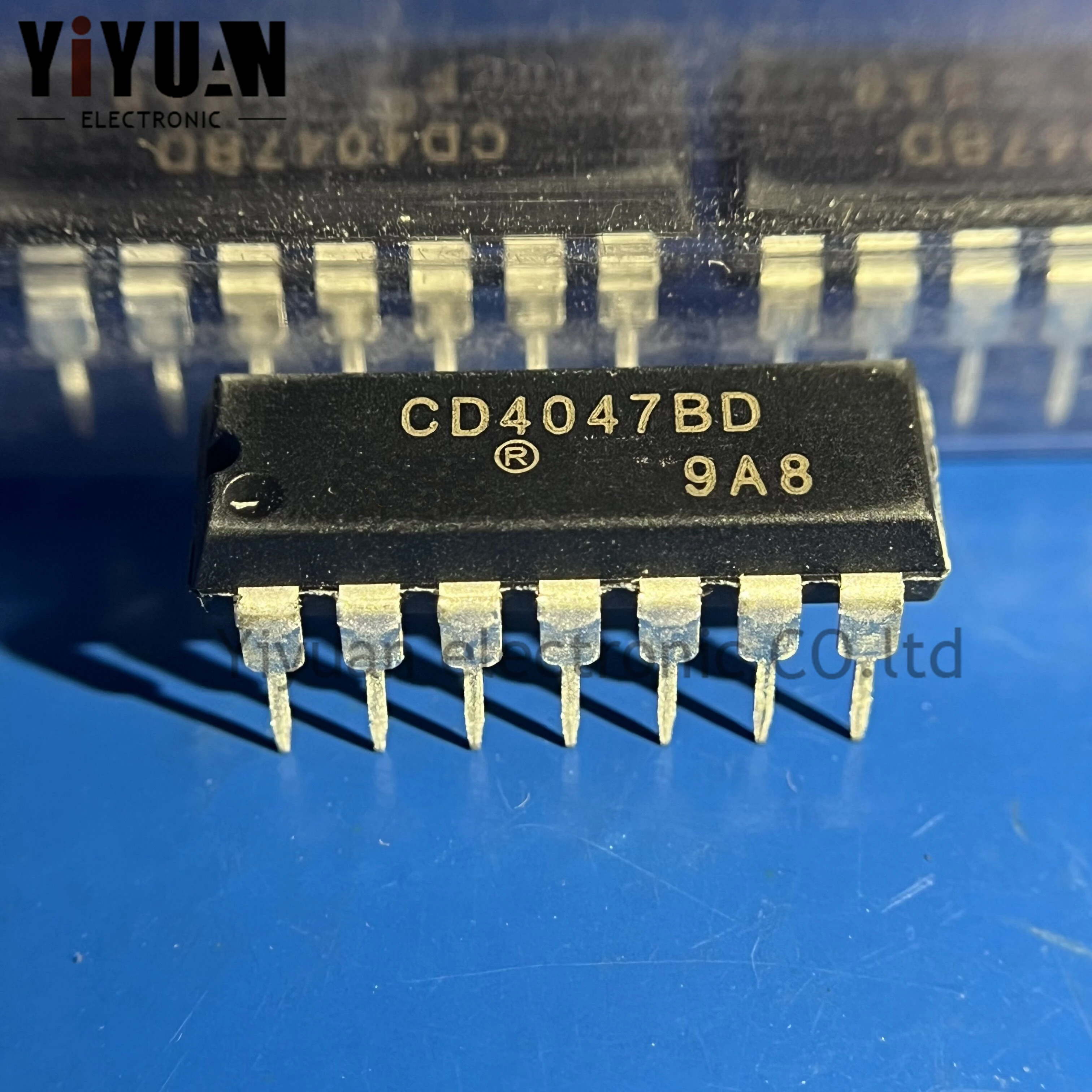 10PCS NEW CD4047BD DIP14 Logic multi frequency oscillator