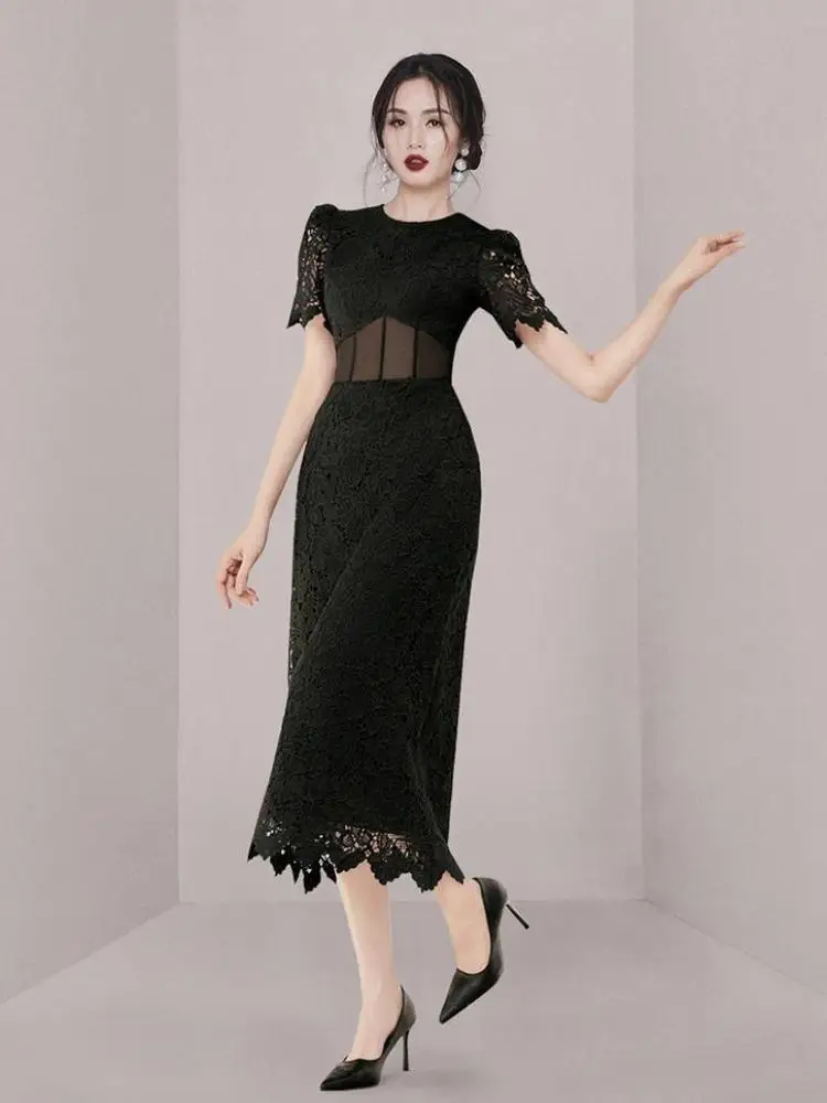 Vestido de encaje negro para mujer, prenda de manga corta con cuello redondo, elegante, ceñido al cuerpo, con retales, ahuecado, para fiesta, novedad de verano 2024