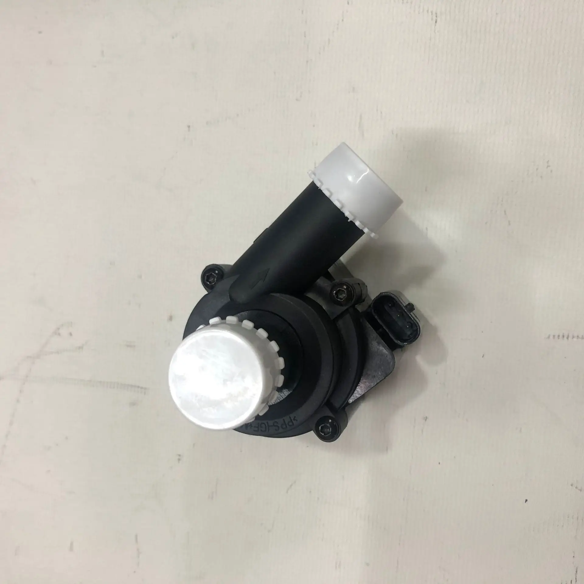 Suitable for Electric Auxiliary Water Pumps for Automotive Parts 6R0965561F