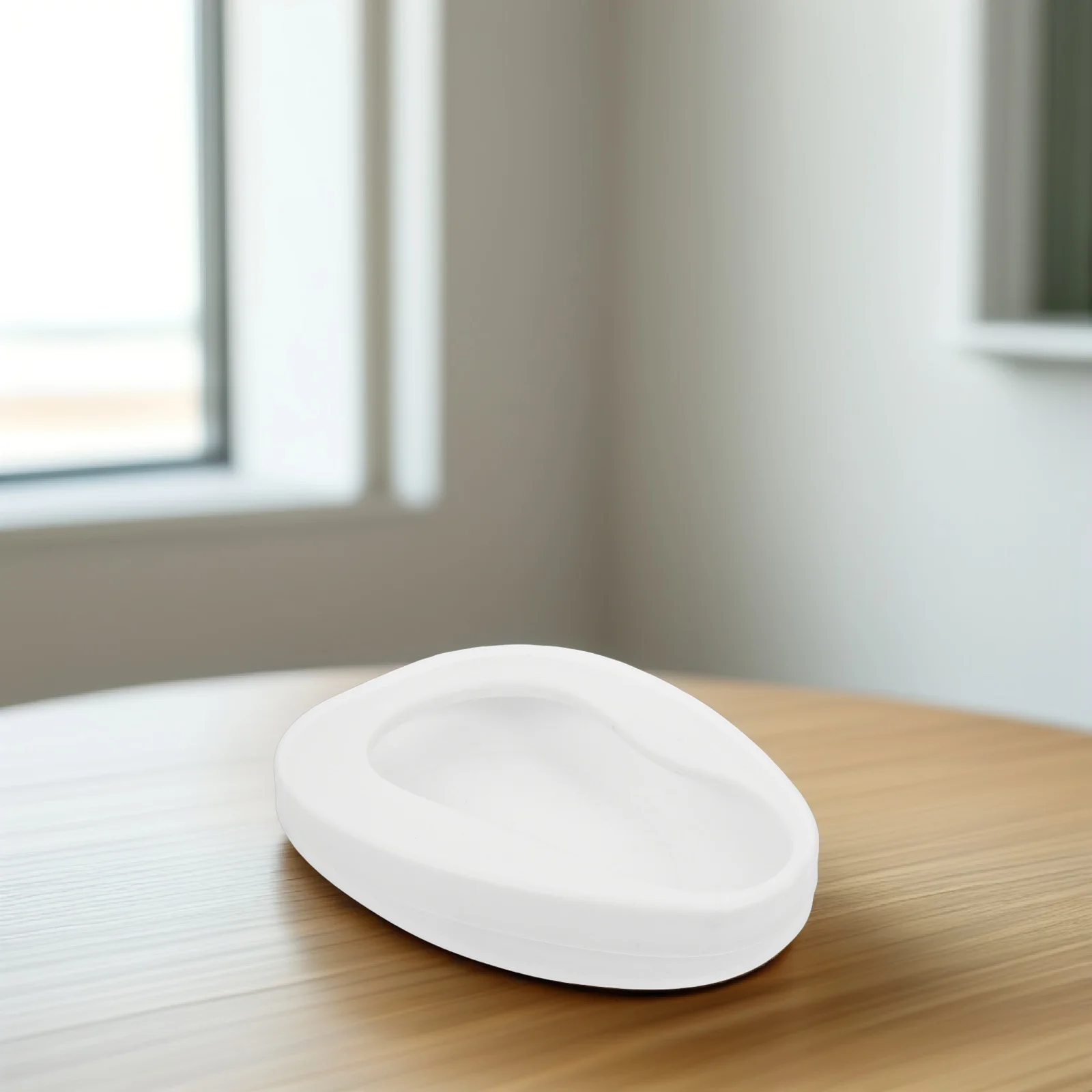 Elderly Bed Pan Portable Toilet Care Supplies for Females Pregnant Women Urinals Pans Pee Bucket Spill Proof Durable Easy Clean