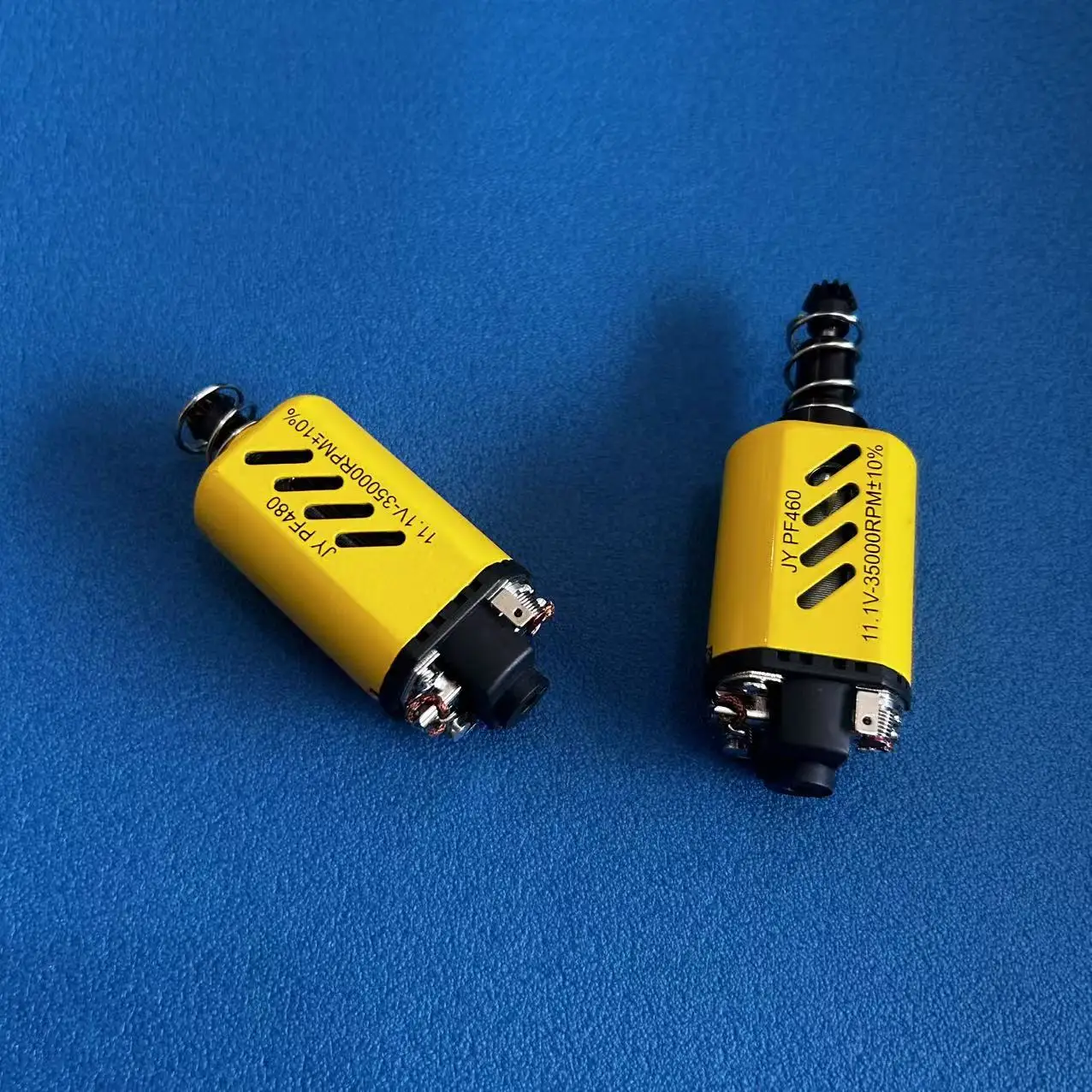 محرك JY بسرعة 35000 دورة في الدقيقة وعزم دوران عالي، 11.1 فولت، محور طويل، ملحق بديل يناسب بنادق M16 وM4 وJingji وSijun وJM للعب الإيرسوفت