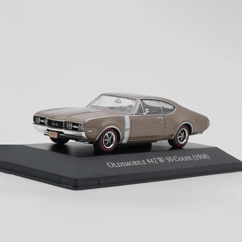 

Литой в масштабе 1:43 Oldsmobile 442 W30 1968 классическая модель автомобиля из сплава готовый продукт имитация игрушки Коллекционная статическая модель