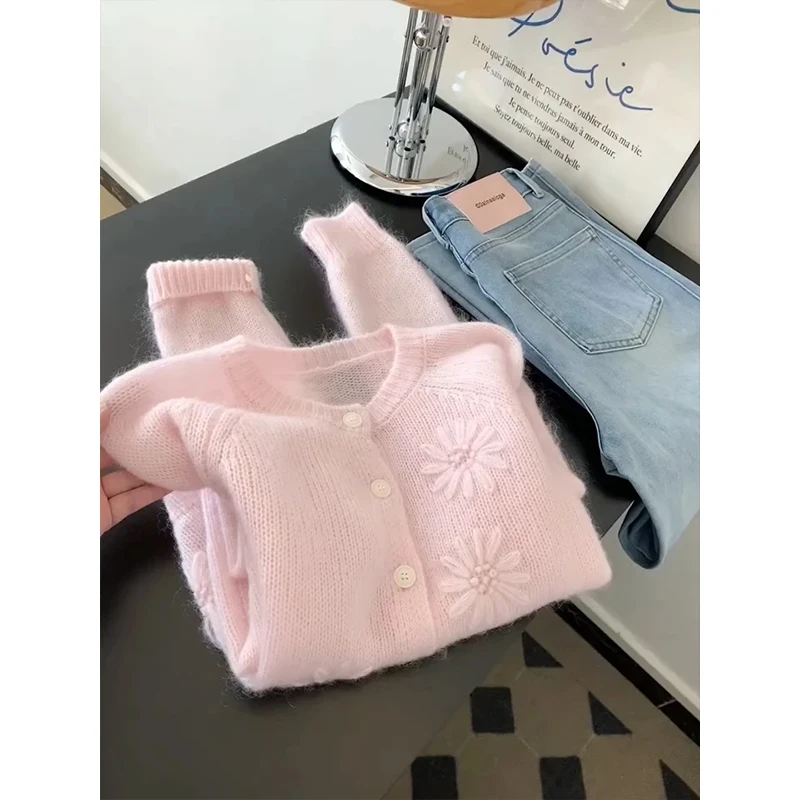 

Корейский сладкий 3D цветок розовый вязаный открытый кардиган женский свободный утягивающий универсальный топ осень новый дизайн для поездок на работу длинный S...