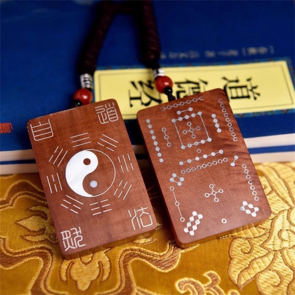 

Lightning strikes on jujube wood, river chart, Luoshu pendant, silver wire inlay Tai Chi diagram, double-sided carving