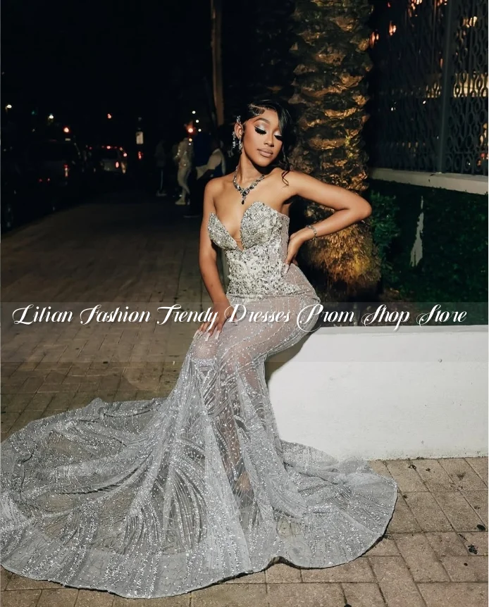 Silberne wunderschöne afrikanische Meerjungfrau-Abschlussballkleider Hijab nicht im Lieferumfang enthalten Sexy Etui mit eingelegten Pailletten Durchsichtige Mesh-Partykleider nach Maß