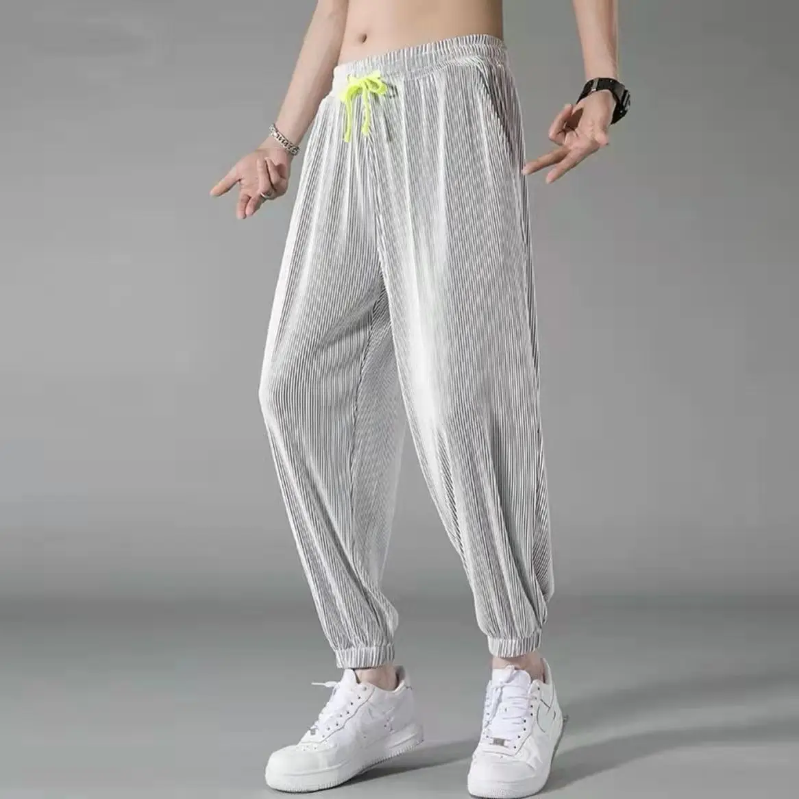

Men's Summer Thin Ice Silk Casual Sle Versatile Cuffed Pants Sports Harlan Nine-Piece Trendy Polyester Fiber Slim Fit