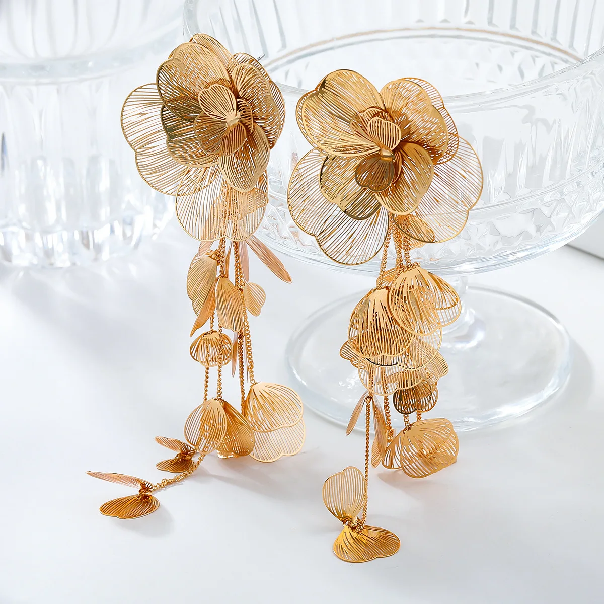 Summer New Women's Luxury Alloy Flower Multi Layer Flower Earrings