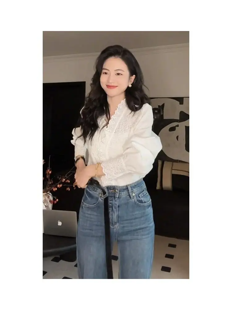 

Ele White Embroidered Lace irt Women's Spring 2026 Faion Outerwear Unique Sli Korean Version Long Sve V-Ne