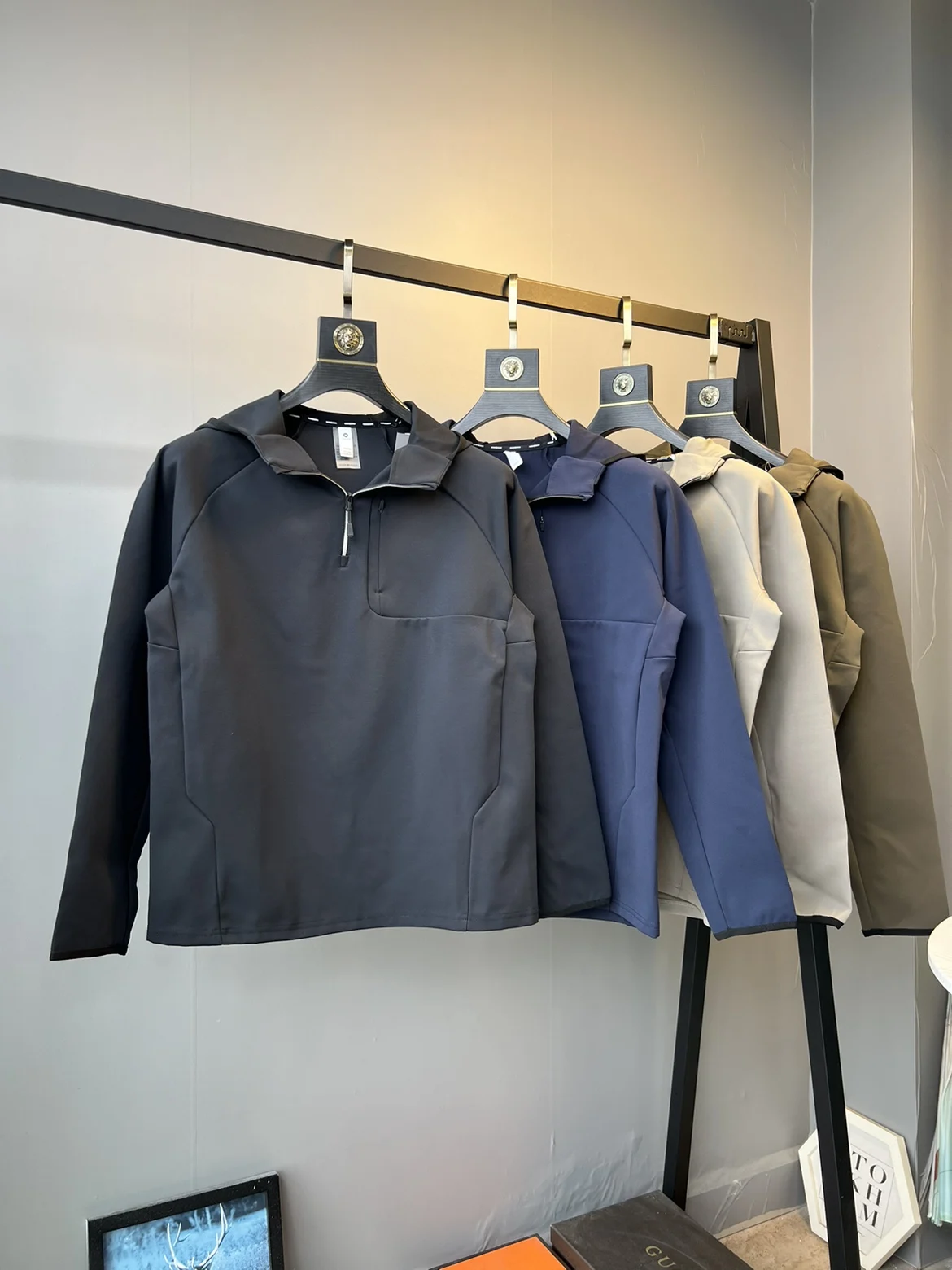 

Outdoor Sports Men's Pure Color f Zipper Hooded Long Sve Jaet Spring Autumn Stand Fit Faion Urban Polyester Nylo...