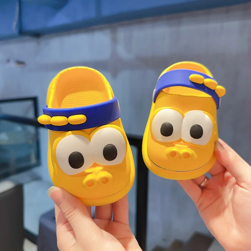 

Children's Cartoon Slippers Summer New Indoor Non -slip Soft Bottom Comfort Cute Hole Shoes Baby Beach Shoes Girls Home Slippers