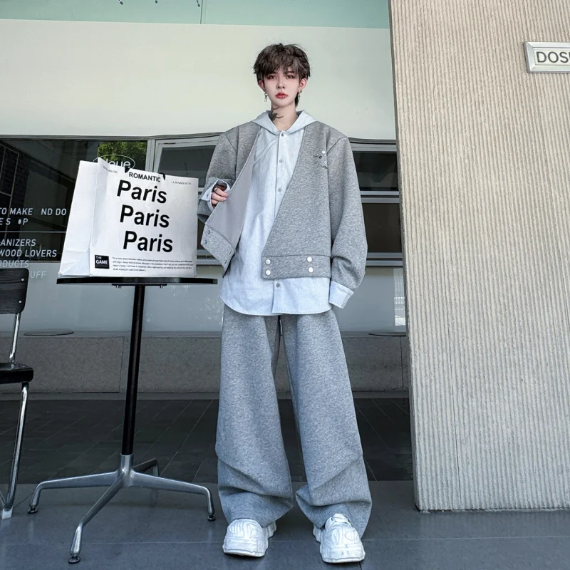 

Комплект: Корейский худи с капюшоном и цветными вставками, широкие брюки. Мужской спортивный повседневный модный костюм для подростков. Коллекция Осень 2025.
