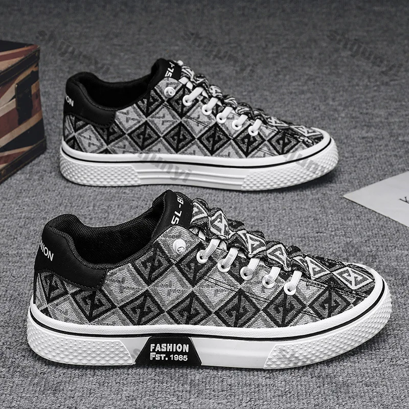 

Мужская парусиновая обувь, лето 2024, винтажная модная дышащая повседневная обувь на плоской подошве, легкая удобная уличная вулканизированная обувь на шнуровке