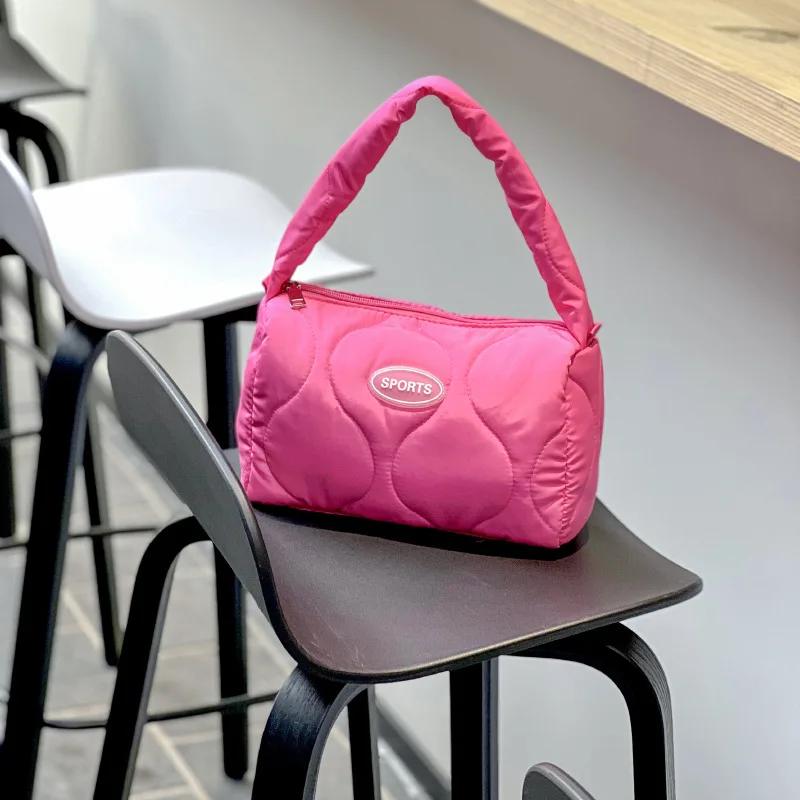 

Нишевая дизайнерская большая сумка с хлопковым наполнителем, женская сумка для подмышек, нейлоновая ткань, сумки через плечо для женщин