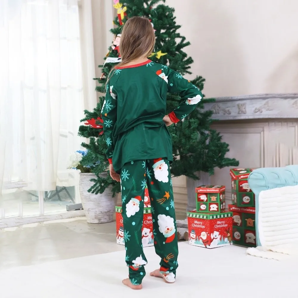Santa Claus Print Family Matching Pajamas 2 Pieces Suit Pullover Style 2 Pieces Pajama Set Long Sleeve Cotton Blend Material