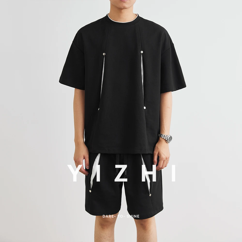 

2025 Fashion Men's American High Street Short Sleeve T-shirt Set Summer New Leisure Outdoor Sports Elastic Waist Shorts Tops