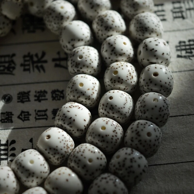 Natural Moon Bodhi 108 Bead Vintage Style Bracelet With Large White Spaces And High Density