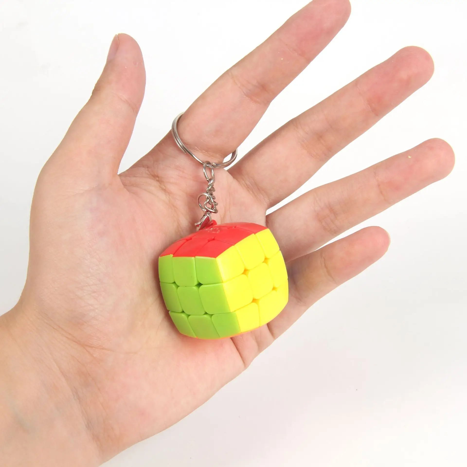 

Colorful Small Magic Cubic Puzzle ZCUBE Puzle 3x3 Z-CUBE Mini Keychain Hungarian Z CUBE Mofang 1 on 1 3*3 Mix Color Child Gadget