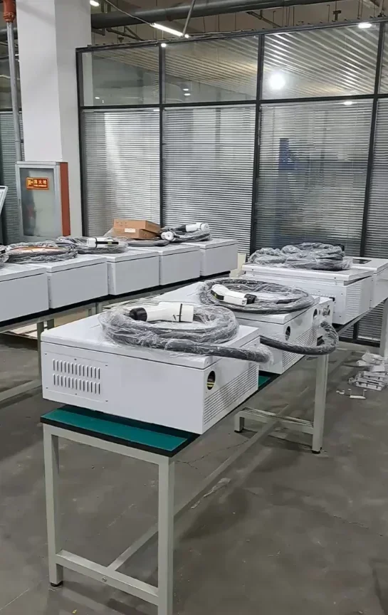 Gigafactory مصنع الجملة رخيصة الثمن CCS2 CCS1 CHAdeMO GBT 40kw 30kw 20kw 15kw 7kw DC شاحن EV سريع