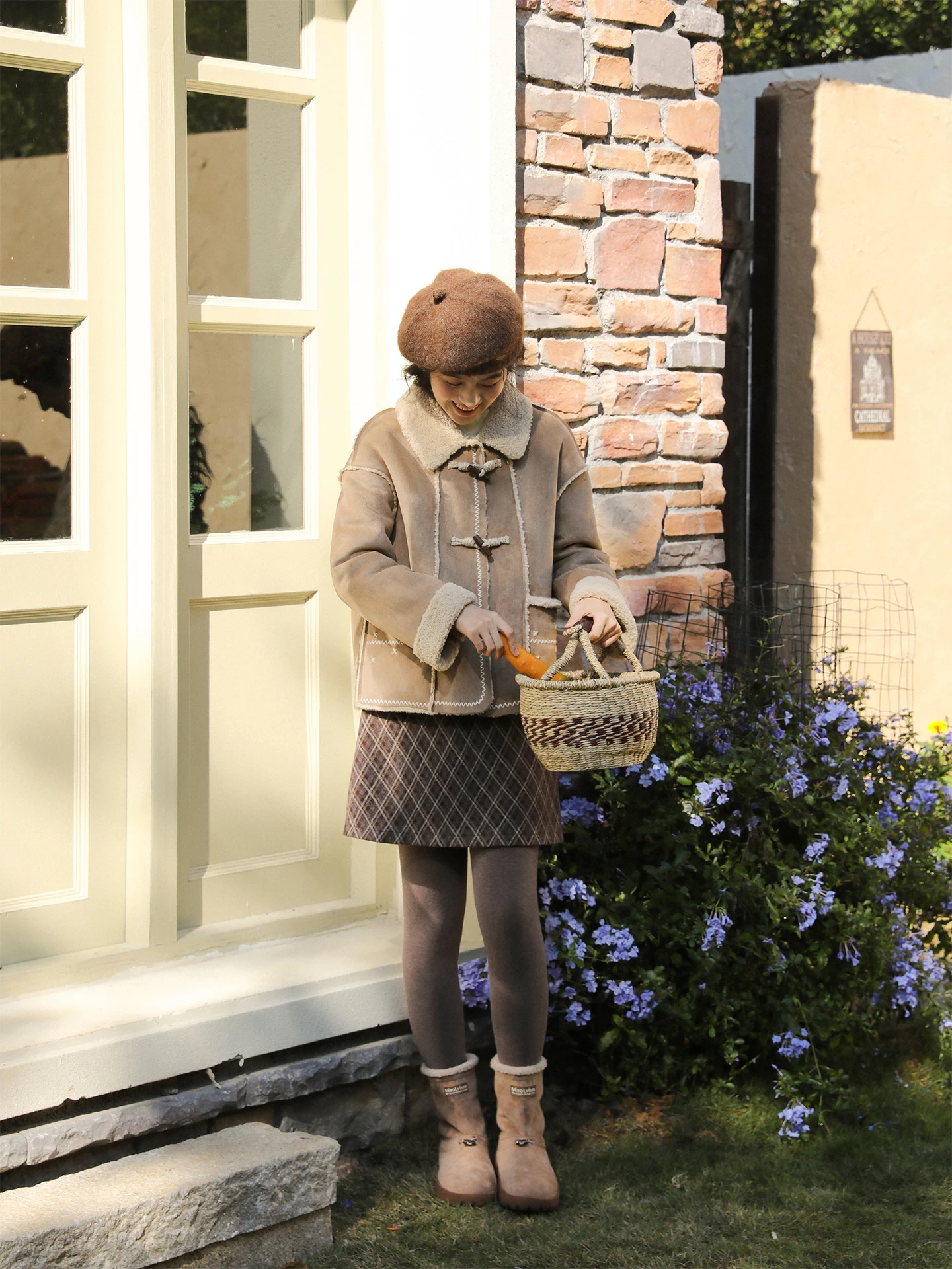 네소룸 핸드메이드 자수 숏 코트 여성용 겨울 빈티지 루즈 출퇴근용 탑 퍼 가죽 일체형 여성 아우터웨어