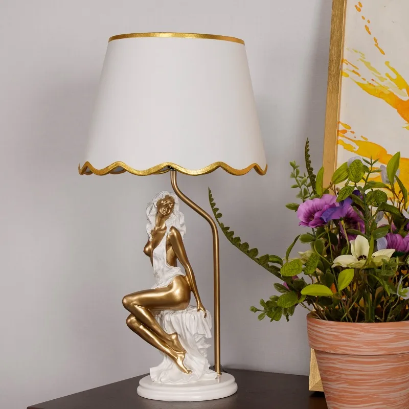 American Resin Girl Shape Floor Lamps Bedroom Bedsides Warm Night Light Living Room TV Cabinet Home Decor Atmosphere Table Light