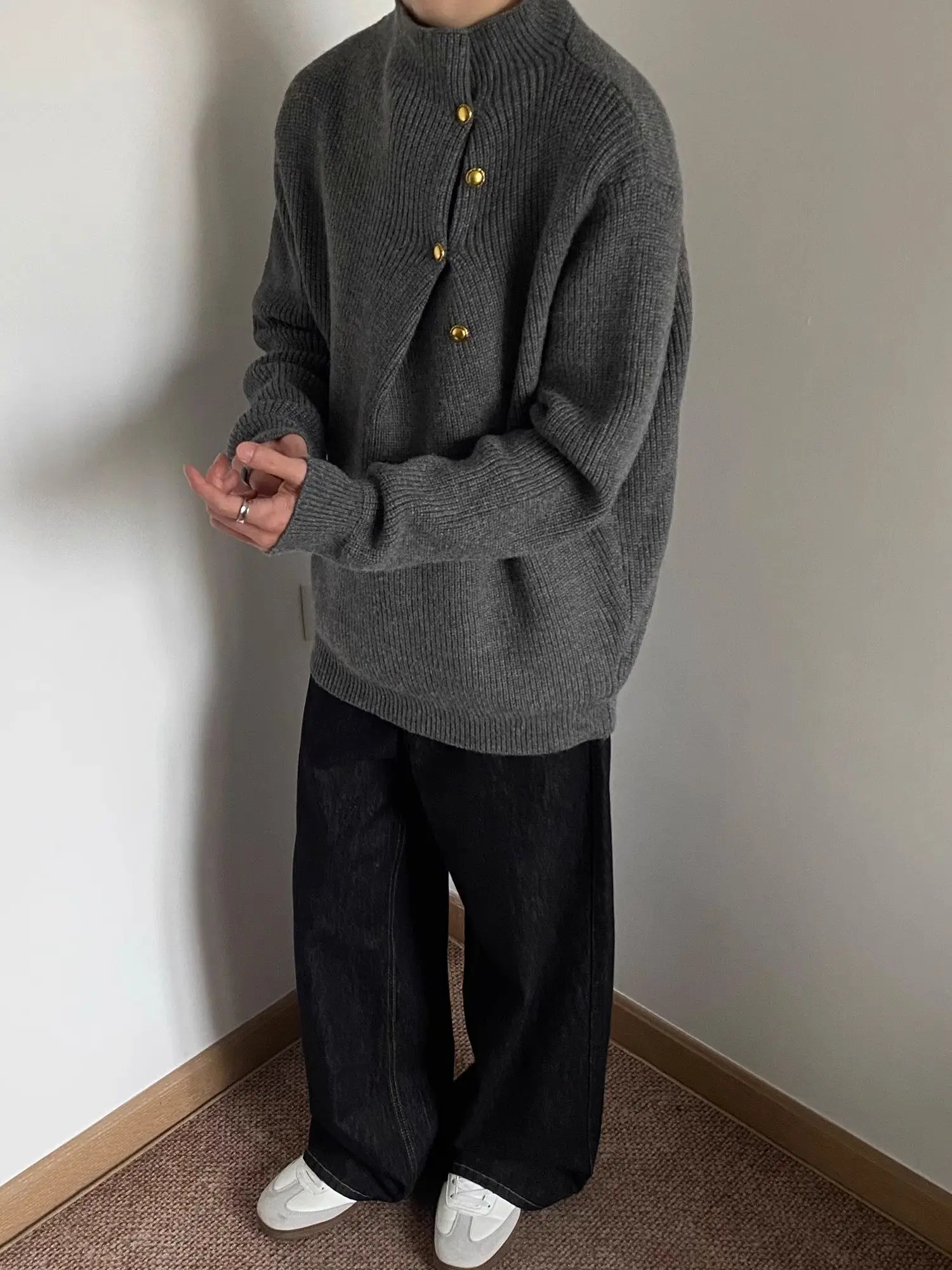 

Fur Collar Pullovers Old Money Mens Little Small Details Advanced Process Quality Technique Fine Craftsmanship Elegant Premium