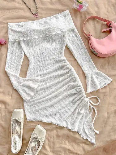 Imagen 1 del producto Primavera y novedad de verano, vestido calado de manga larga de cuerno puro con pliegues irregulares, vestido envuelto en las nalgas para mostrar la longitud de la pierna