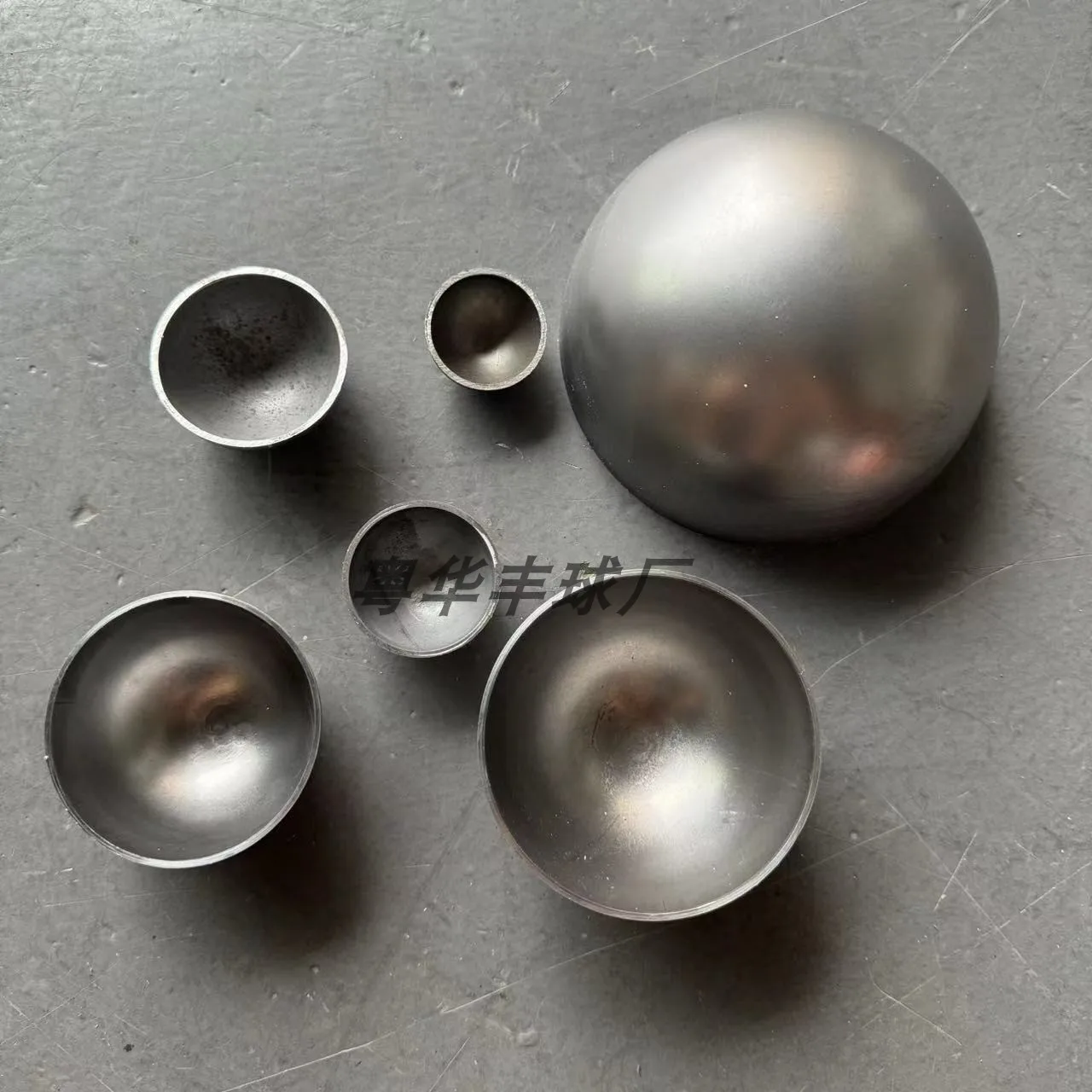 

Hollow Steel Hemispheres Welding Decor 17-700mm | 1-2mm Thickness Iron Domes for Lighting/Fence/Art Craft | Custom Sizes