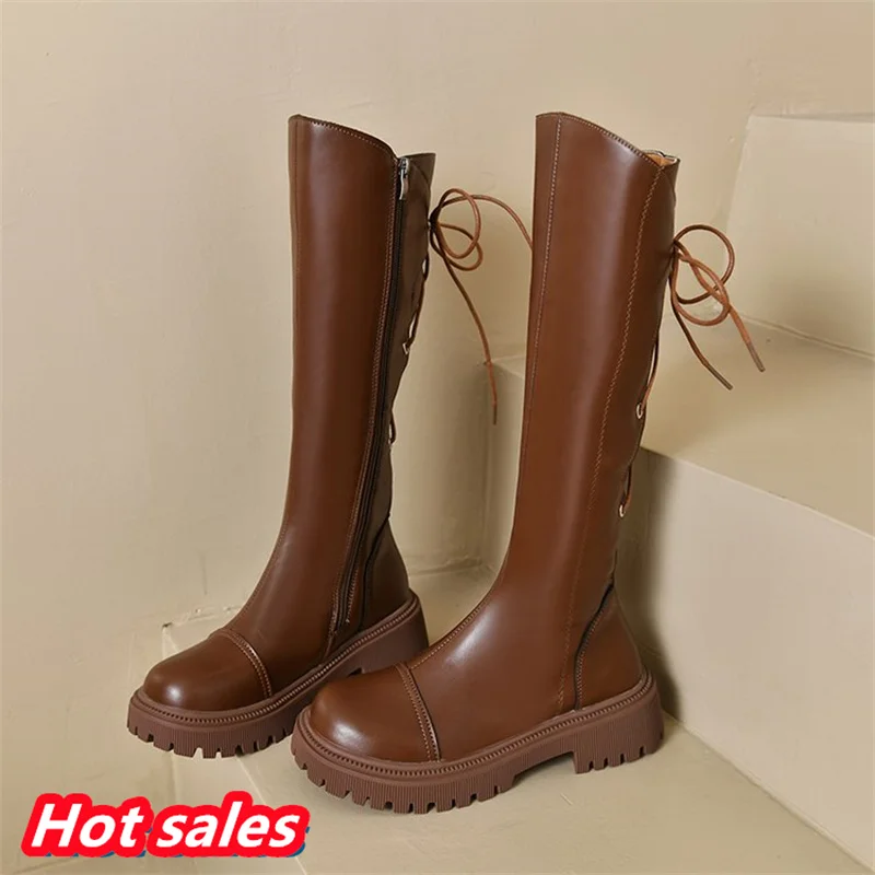 However, knee brown long boots, V-shaped thick soled boots, high soled boots, children\'s autumn and winter 2023 knight boots