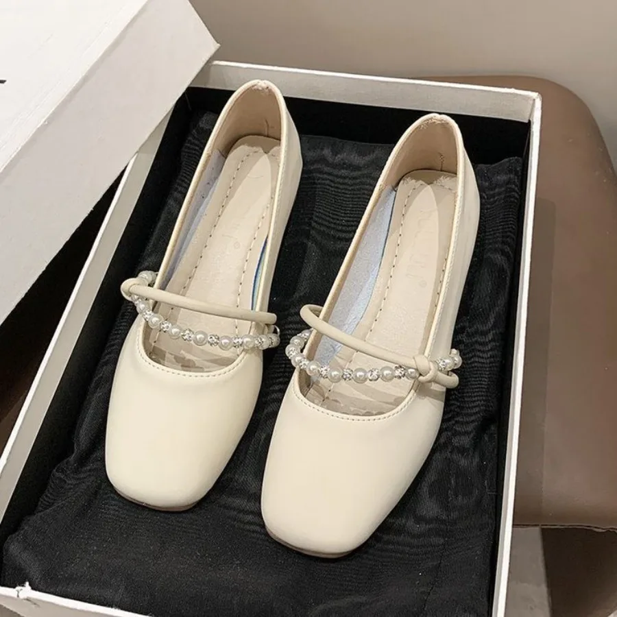 New Elegant French Flat Shoes Pearl Shallow Mouth Soft Leather Ladies Flats Comfortable Anti Slip Low Heel Women's Casual Shoes view 3