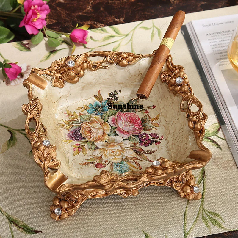 Luxury European Decoration Tabletop Ashtray Resin Container Retro Home Office Bar Diamond Ornament Crafts Man Smoking Accessorie
