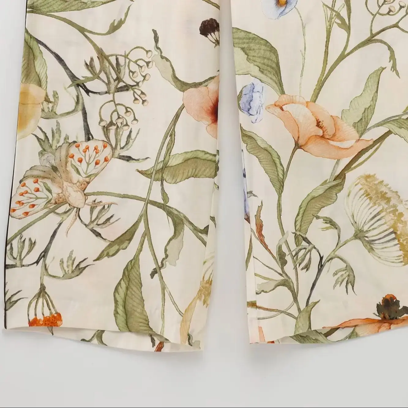 2025 여성 봄 신상 패션 레이지 스타일 프린트 셔츠 우븐 라펠 조커 버튼 탑 캐주얼 와이드 레그 팬츠 슈트 여성복