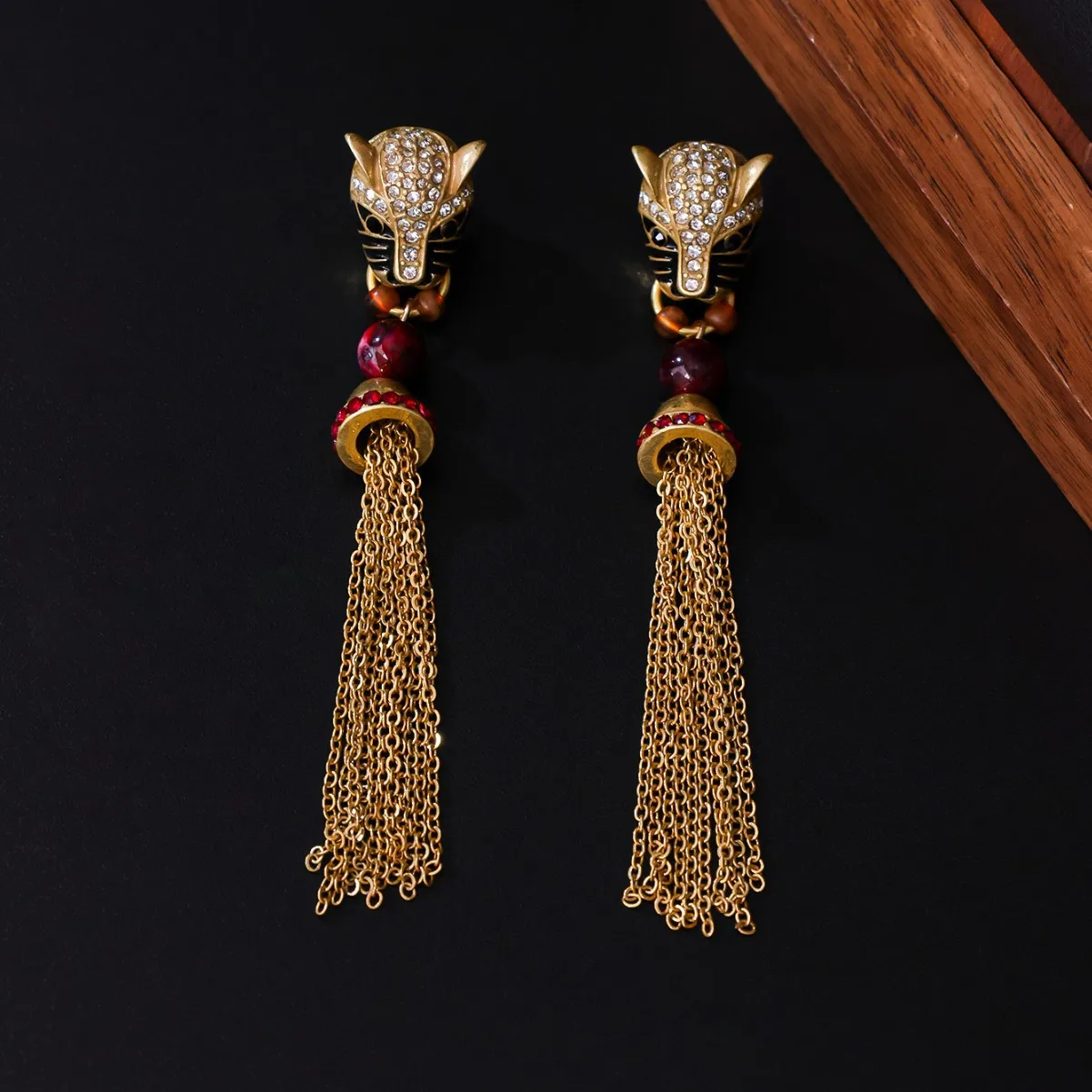 Vintage Enamel Painted Leopard Drop Earrings Heavy Craft Luxury Minimalist Beaded Tassel Rhinestone Stud Earrings Women 0117