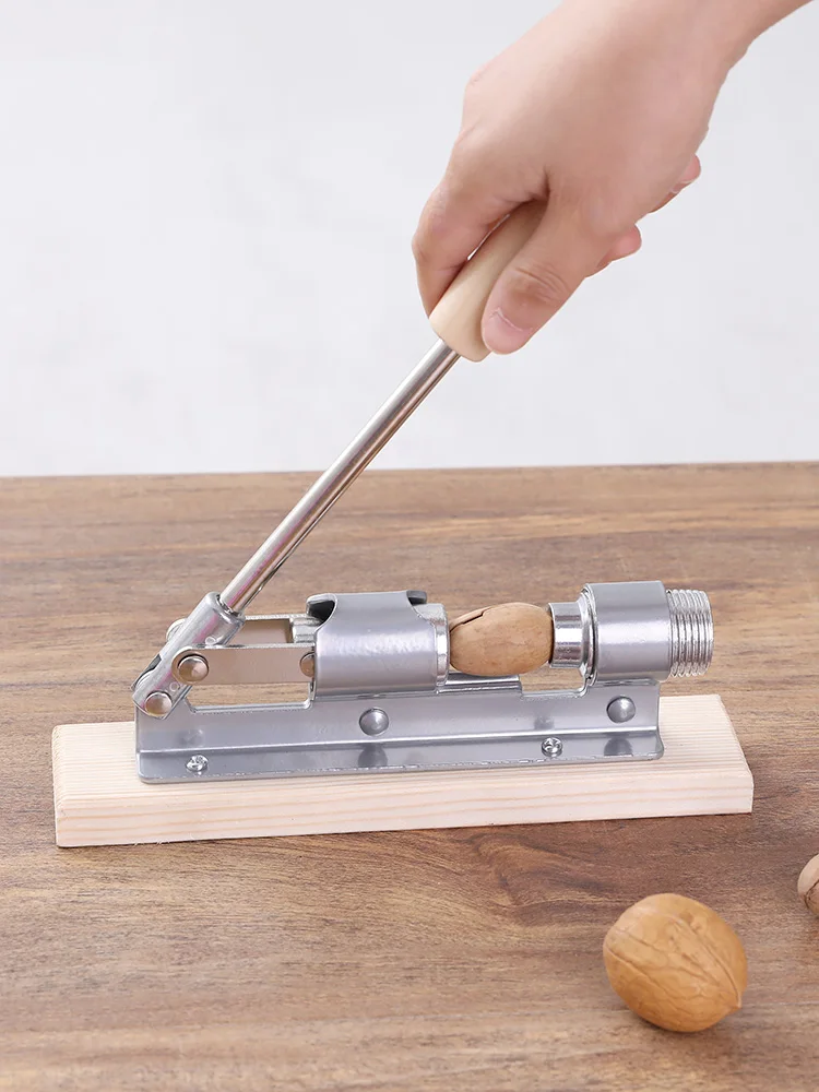 Nuts open artifact effort to hit home strip walnut shell clip functional tool nuts peeling clamp