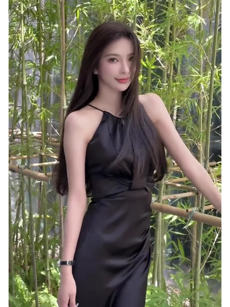 エレガントなサテンネックラインドレス女性のスリムフィットインナーウェア夏ハイウエストジッパー開閉ロングスカート A ライン無地