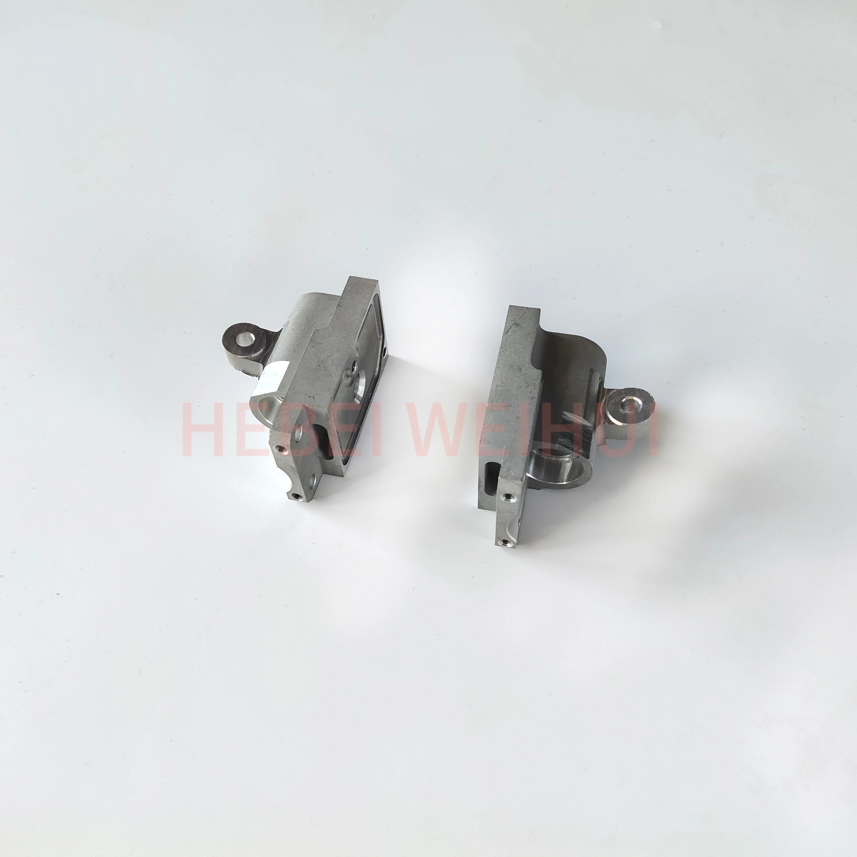 1 Set Supporto per posa laterale CA2-3654-P03 CA2-3654-P03 per pezzi di ricambio per macchine offset Komori GL40 e LS40 CA23654P03 CA23654P03