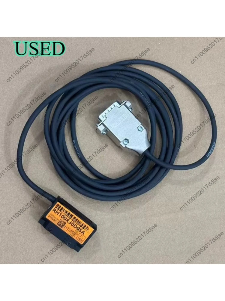 Reading head RH100X30D05A, with a wire length of 3m, has intact functionality and can be photographed in real life