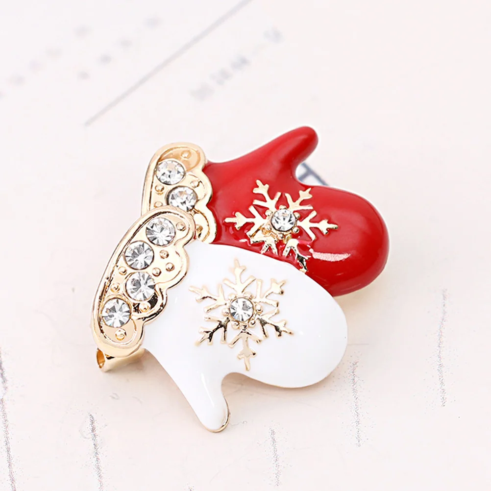 

6Pcs Merry Christmas Brooches Cartoon Enamel Pins Delicate Design for Clothing Bags Scarves Party Decoration Christmas Badges