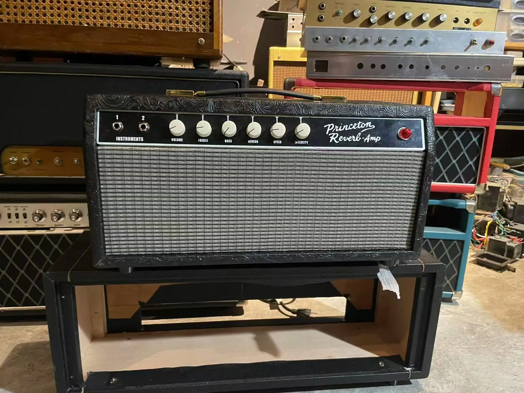 

Custom Handwired Guitar Amplifier Princeton Reverb Head F Blackface Style with 2 Inputs and Sunflower Tolex Eyelet Construction